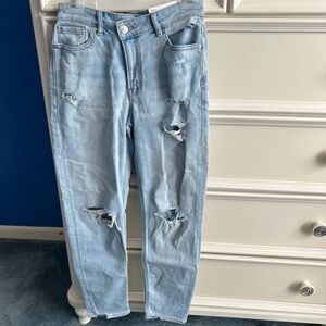NWT American Eagle Mom Jeans